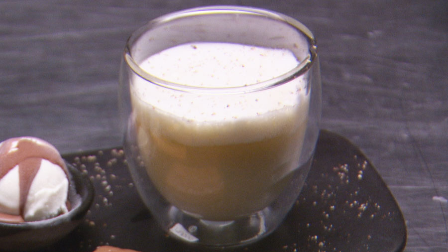 Hot White Chocolate with Cinnamon and Marshmallow Foam