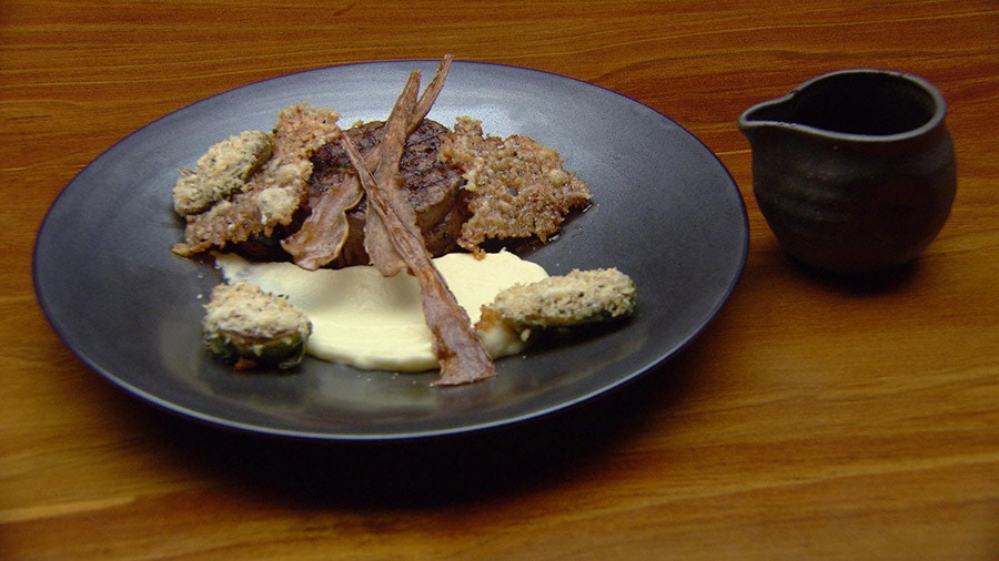 Pepper Crusted Eye Fillet with Red Wine Jus