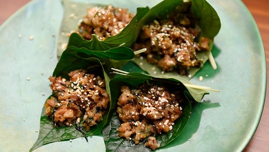 Spicy Pork with Thai Basil in Betel Leaf