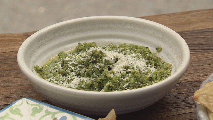 Sugar Snap Peas, Mint and Pecorino Dip