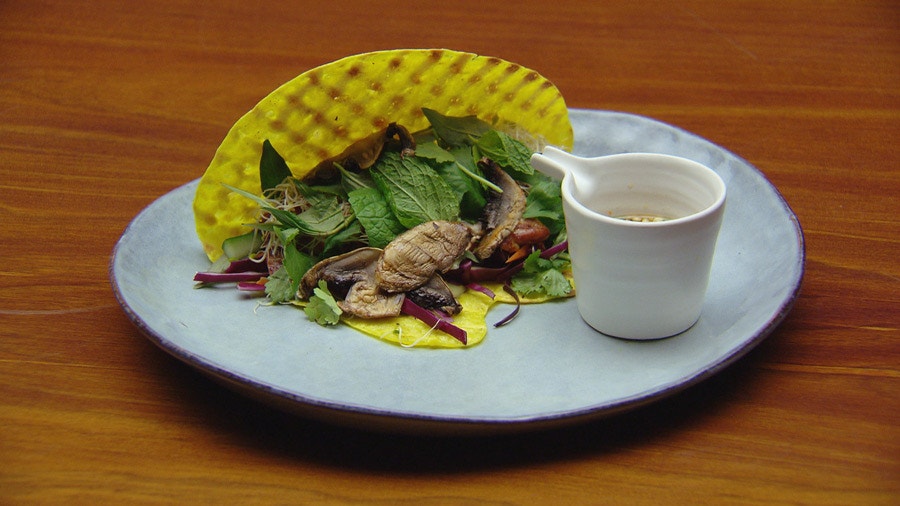 Vietnamese Pancake with Grilled Chicken and Fish Sauce Dressing - Network  Ten