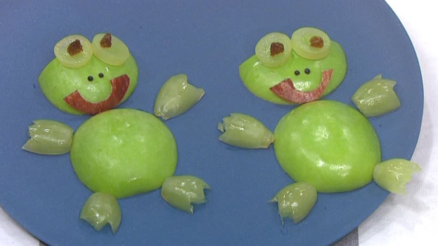 S2 Ep128 Favourite Things POP Galumphing Green Frogs