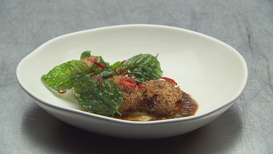 Szechuan Chicken Wings with Mushroom and Basil