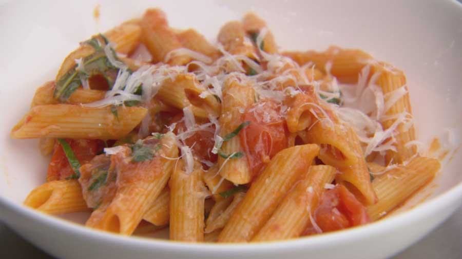 Penne with Fresh Tomato Sauce - Network Ten