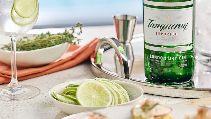 Tanqueray Tonic with Grapefruit & Cured Kingfish