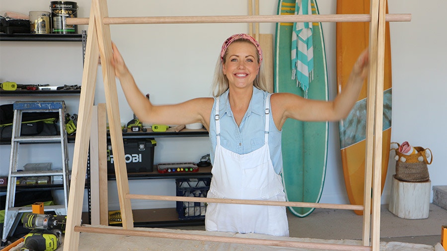 Karas DIY Kids Clothes Rack
