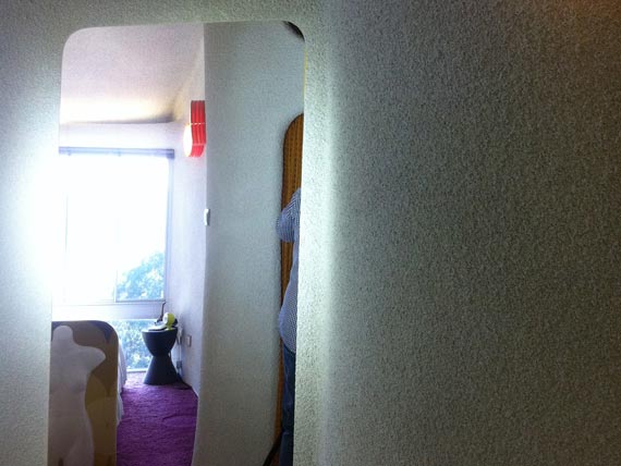 Curvaceous cave