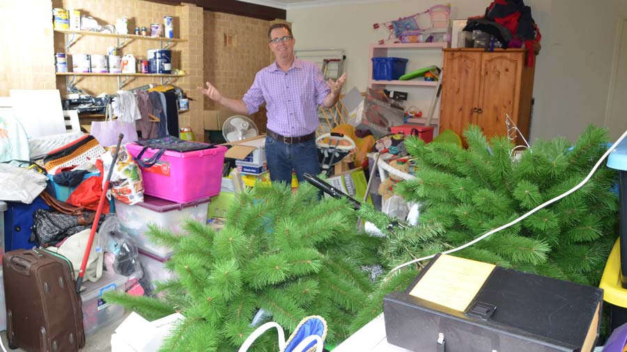 De-clutter with Peter Walsh: Rachel and Gareth