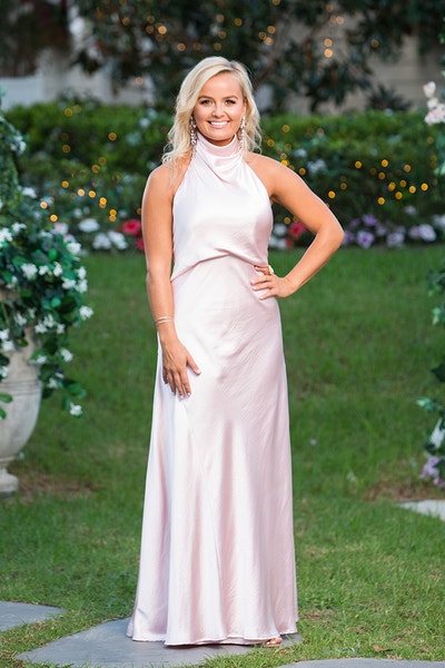 Elly Miles - Roasting Marshmallows/White Dress - Bachelor Australia - Matt Agnew - Season 7 - *Sleuthing Spoilers* - Page 7 Ce66fd3b7f6364b56b8dabf05b2f8437-571286