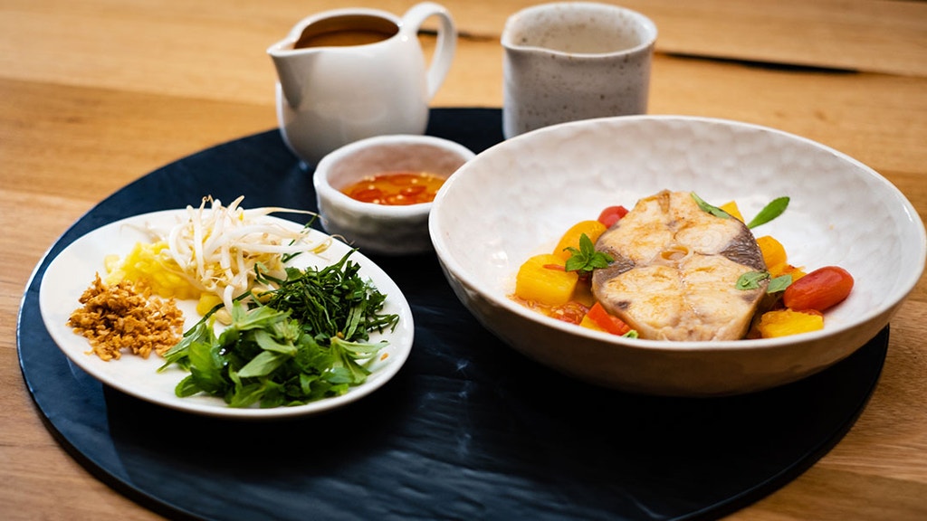 Canh Chua Ca - Southern Vietnamese Sour Fish Soup