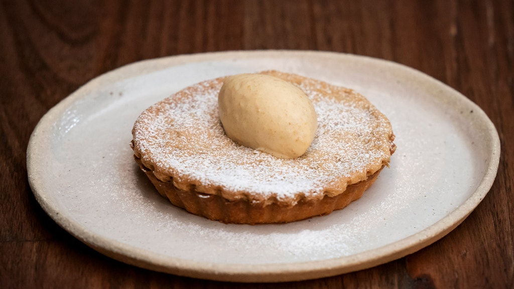 Brown Butter Apple Tart With Caramelised Golden Raisin Ice Cream Network Ten