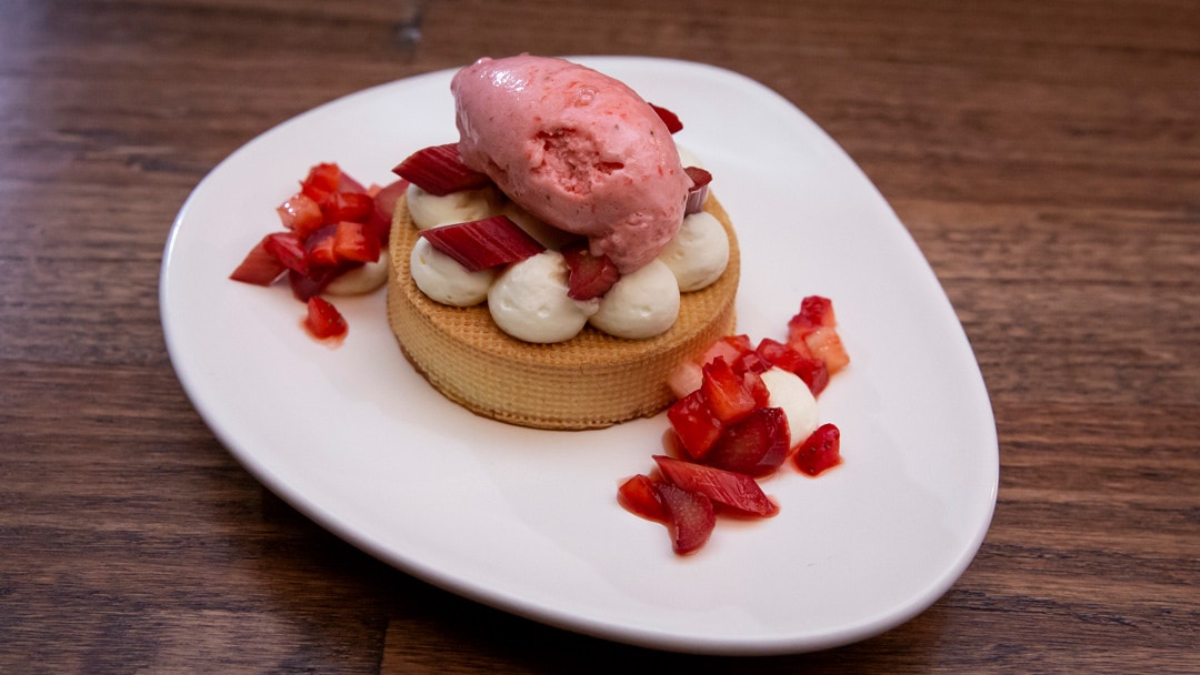 Compressed Choux with Strawberry Gum and Rhubarb