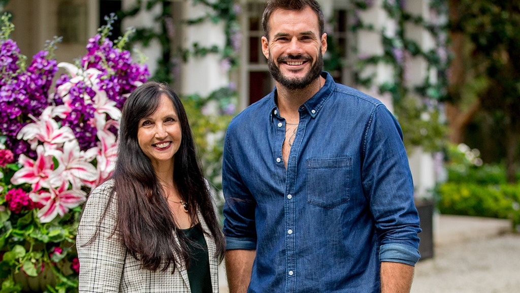 A Couple Were Strong Contenders': Psychic Medium Alison Maiden Heads Into The Bachelor Mansion - Network Ten