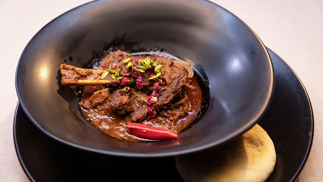 Goat Nihari with Naan Nawabi