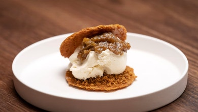 Feijoa Ice Cream with Feijoa Jam, Anzac Wafers