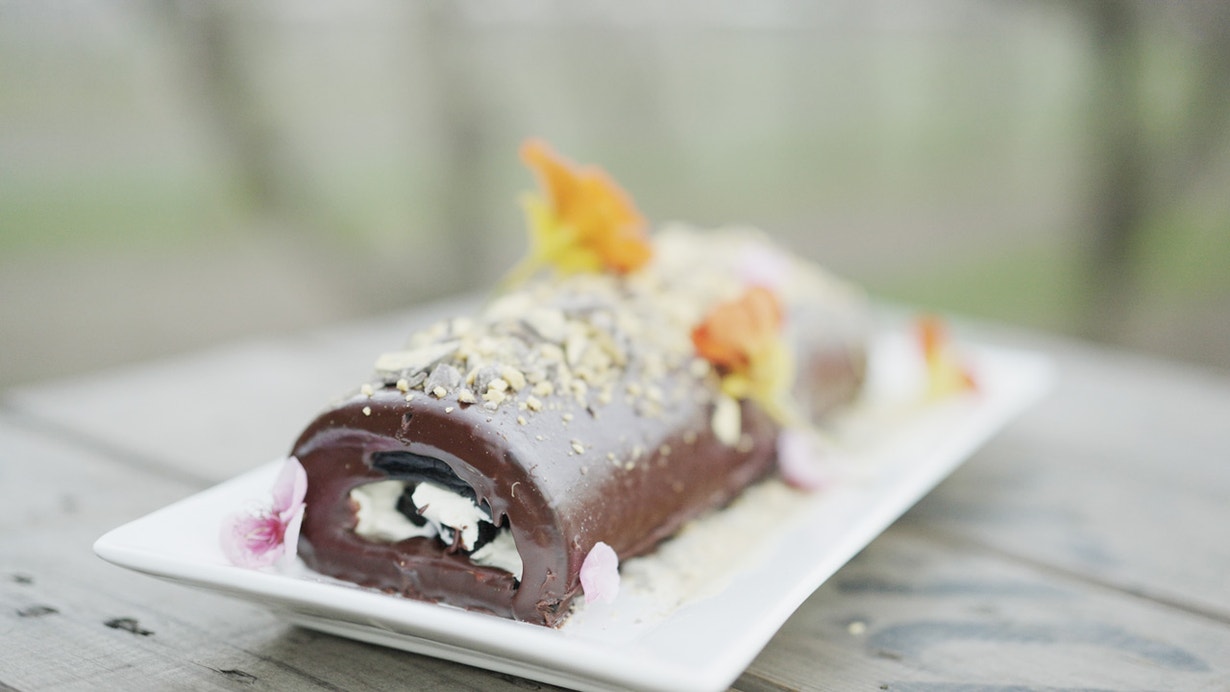 Honey Swiss Roll Cake
