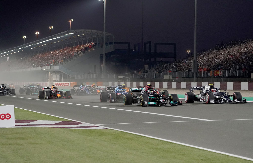 Lewis Hamilton Wins Inaugural Qatar Grand Prix - Network Ten