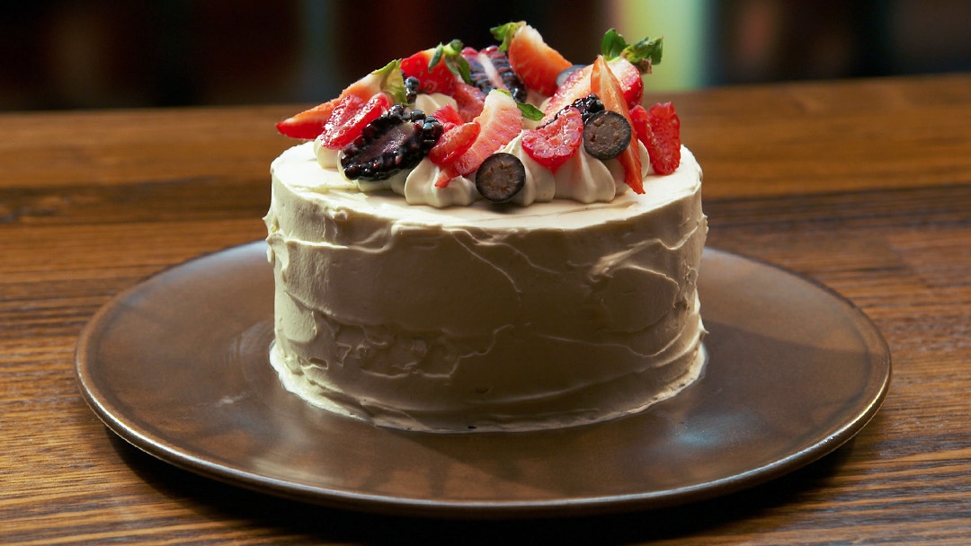Yuzu and Berry Cake