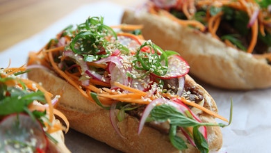 Steak Banh Mi