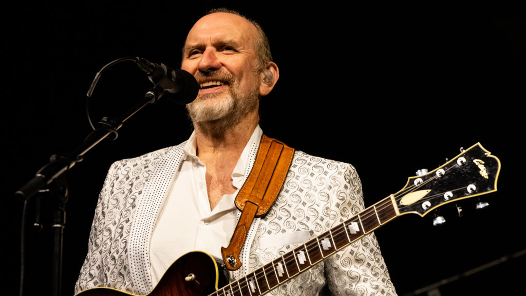 Get to Know: Colin Hay - Network Ten
