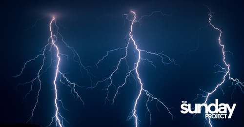 A Study Has Finally Figured Out Why Lightning Makes A Zigzag Pattern -  Network Ten