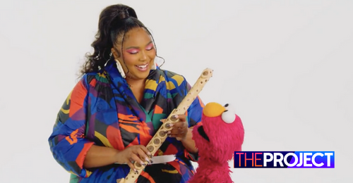 Lizzo Plays One-Of-A-Kind Cookie Flute For Elmo In Adorable Sesame Street Clip