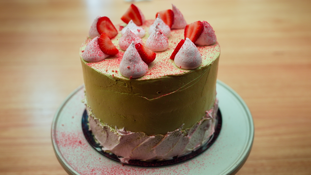 Layered Cake With Flavours Of Matcha, White Chocolate And Berries